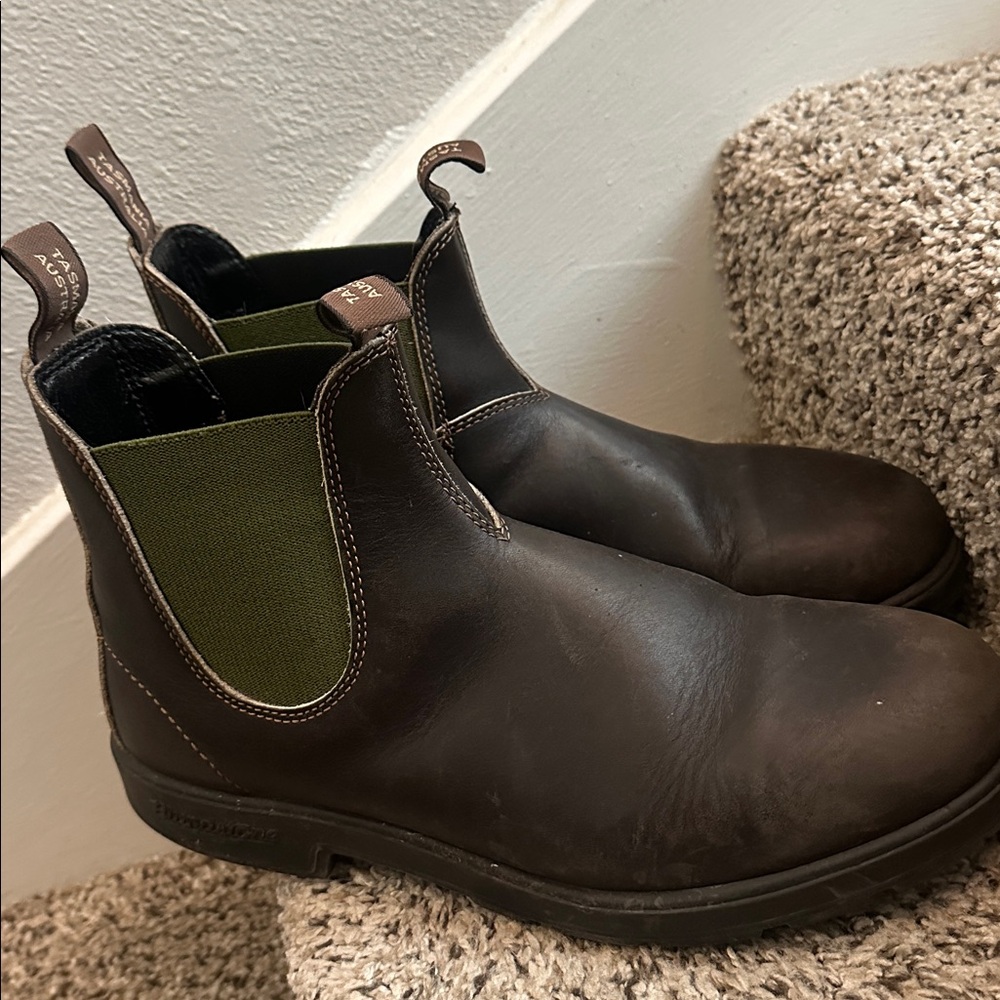 Blundstone Dark Brown Chelsea Boots with Olive Elastic Mens Size 11/12